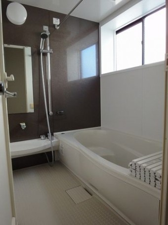 広くゆったりした浴室 広くゆったりした浴室